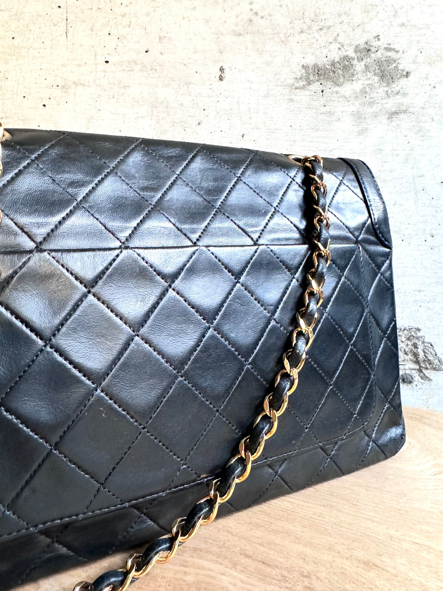 CHANEL Lambskin Quilted Medium Single Flap