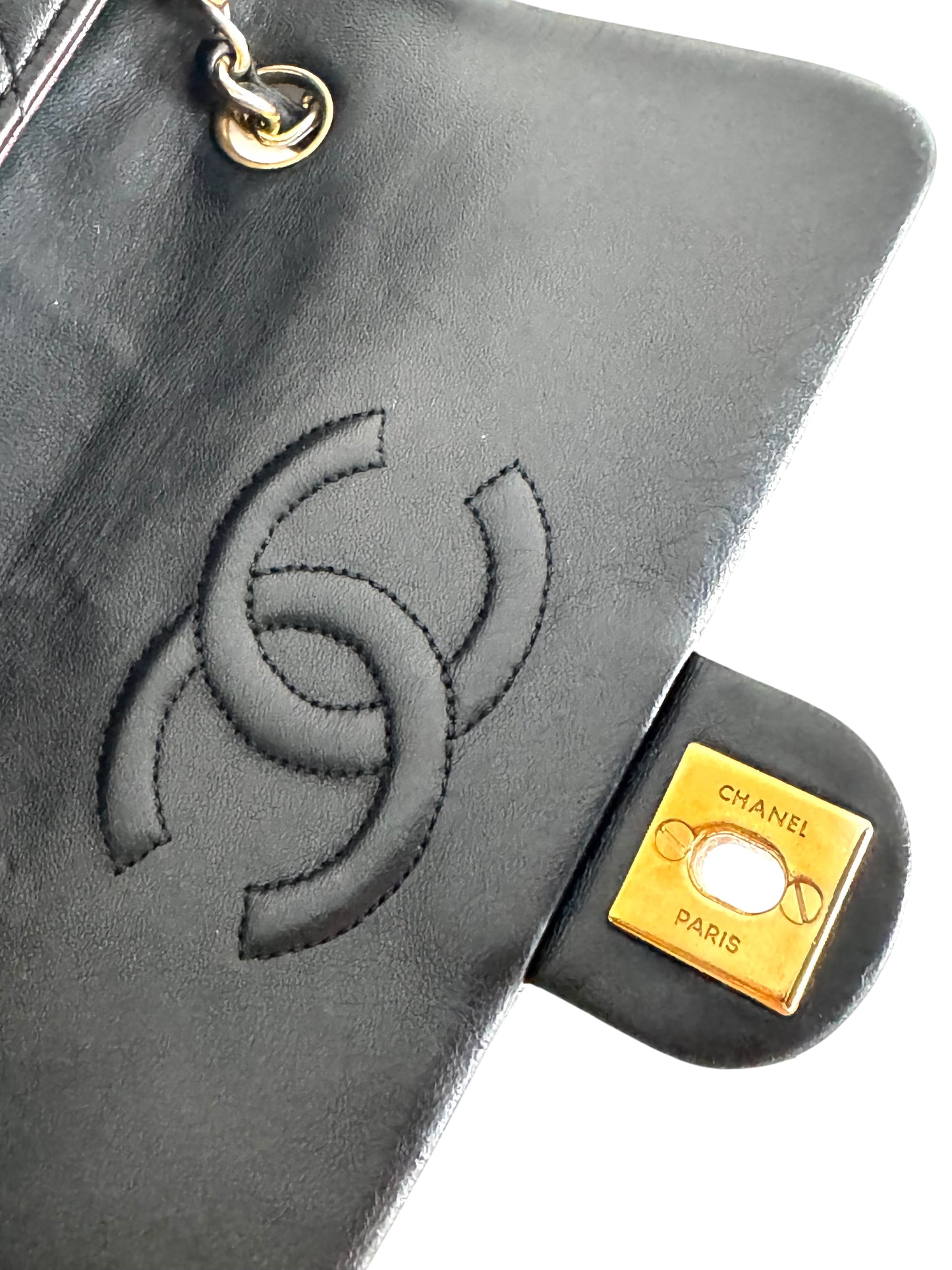 CHANEL Lambskin Quilted Small Single Flap