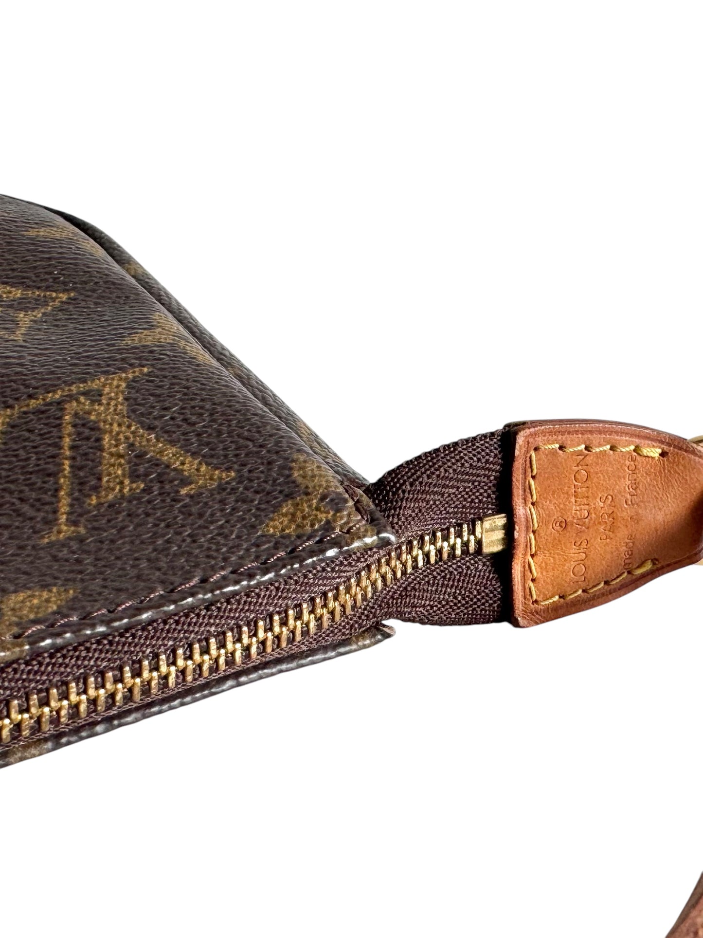 LOUIS VUITTON Monogram Pochette