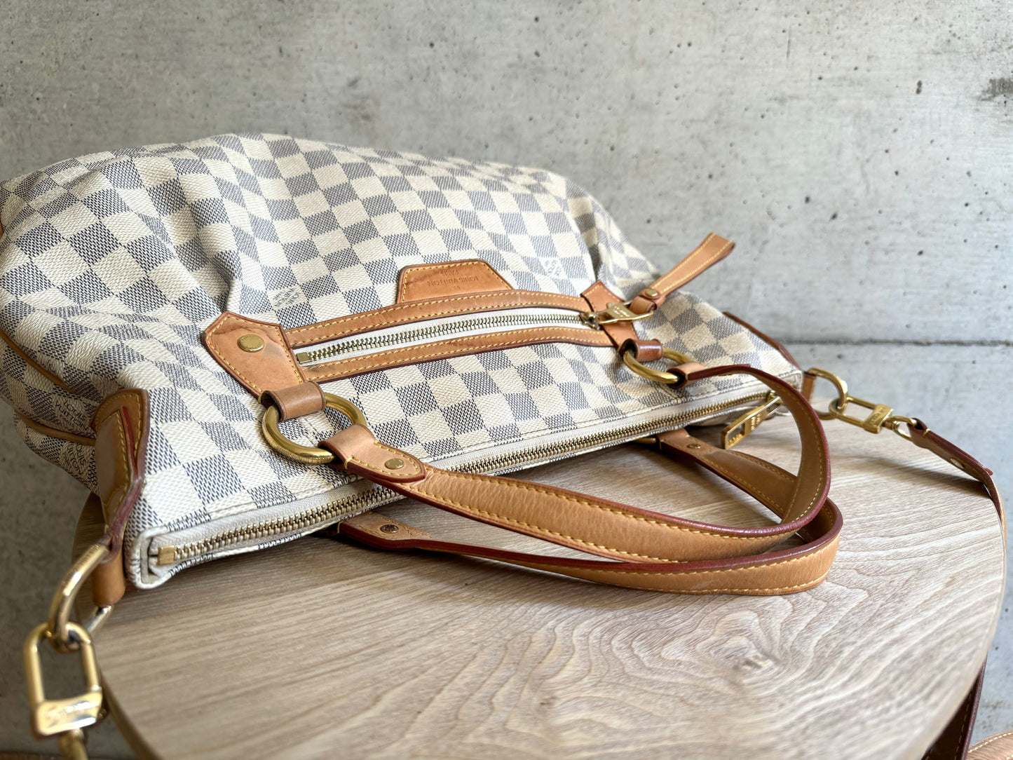 LOUIS VUITTON Damier Azur Evora MM