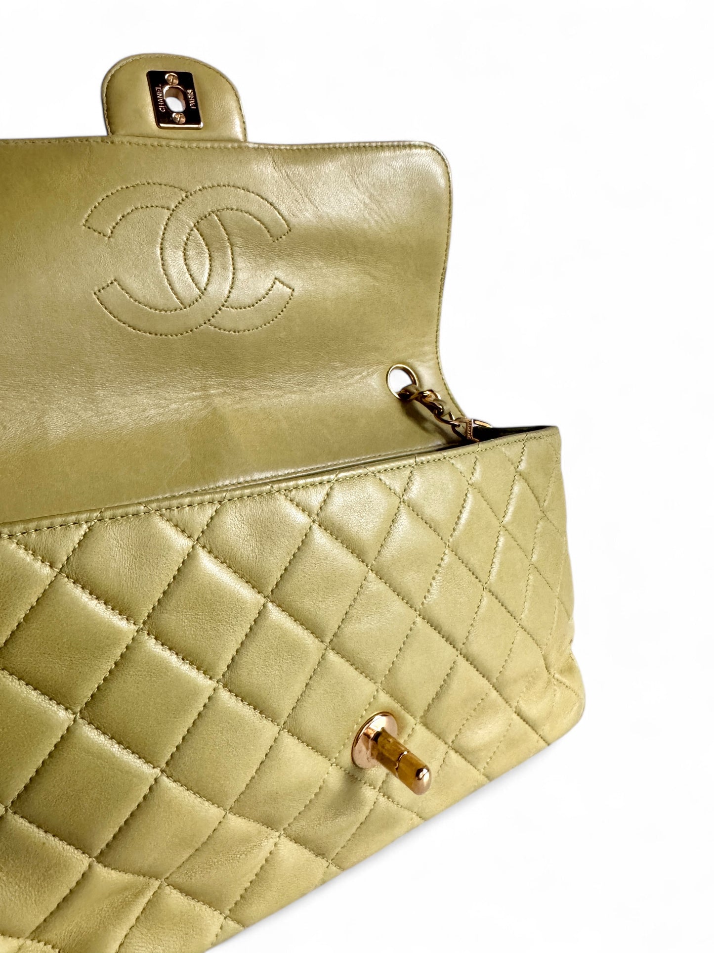 CHANEL Lambskin Classic Single Flap