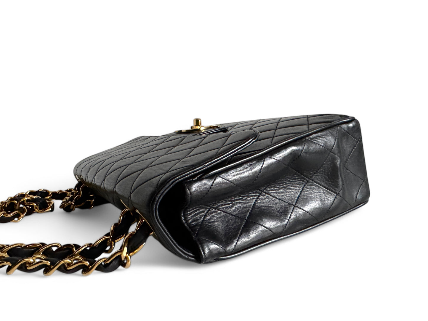 CHANEL Classic Maxi Lambskin Leather Flap Bag