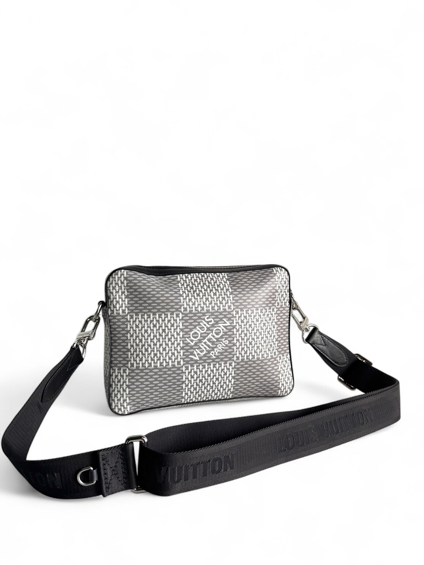 LOUIS VUITTON Damier Graphite 3D Trio Messenger Bag