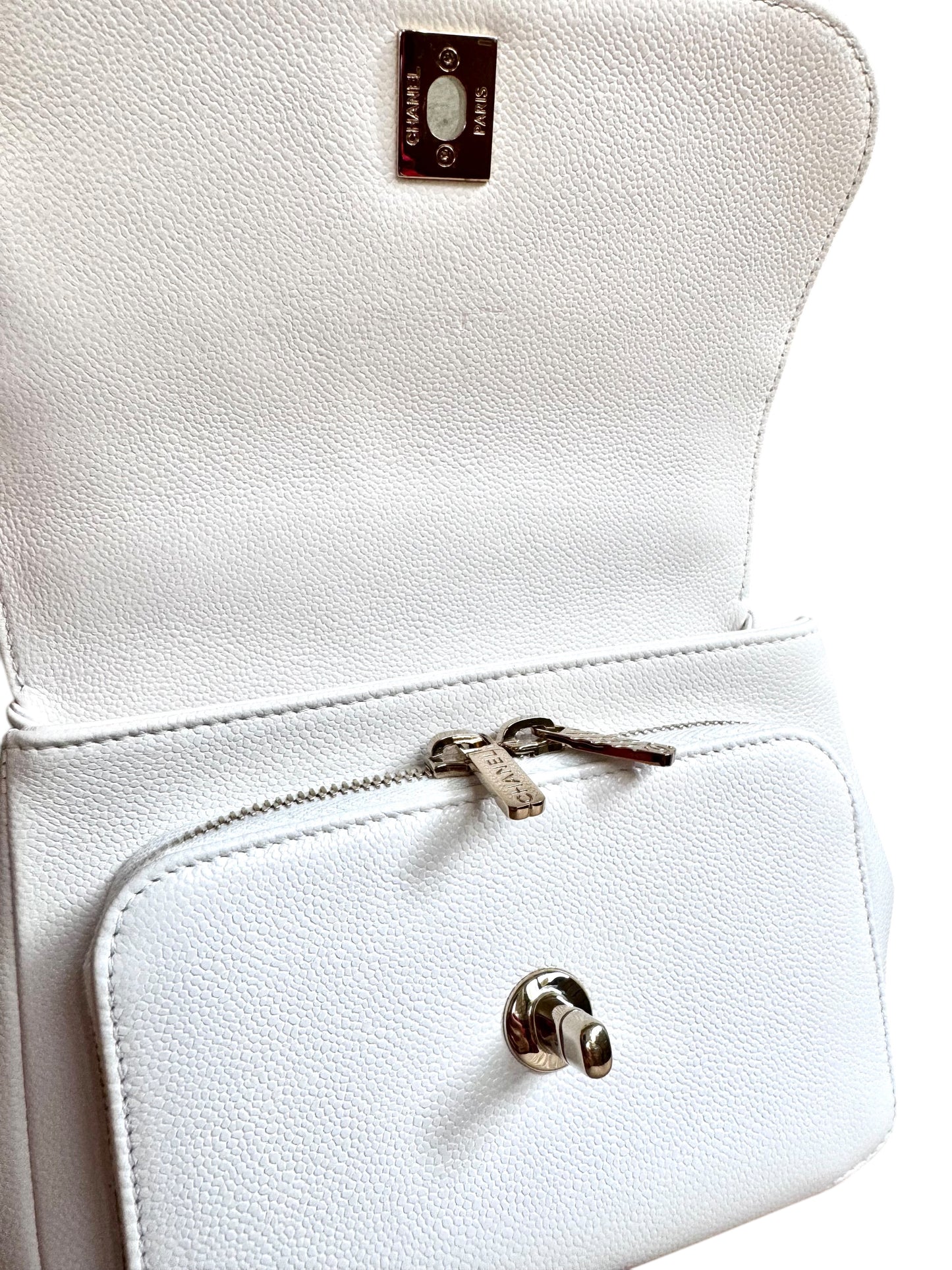 CHANEL Caviar Quilted Small Business Affinity Flap