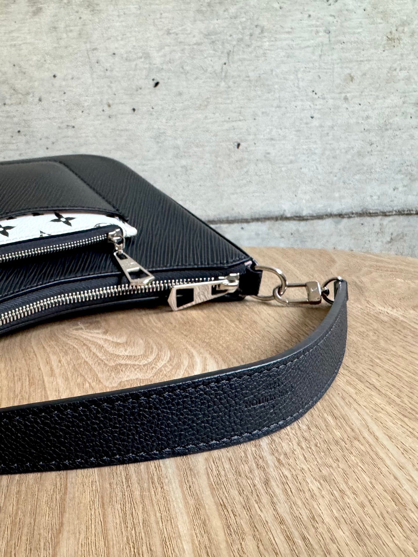 LOUIS VUITTON Epi Marelle