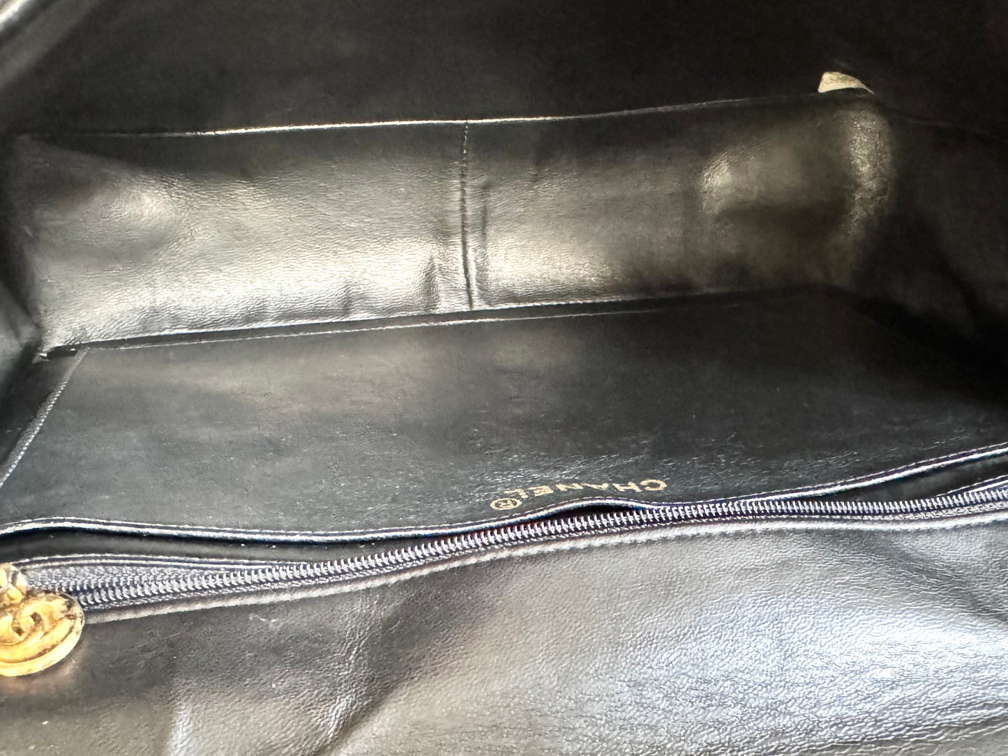 CHANEL Lambskin Quilted Jumbo Single Flap