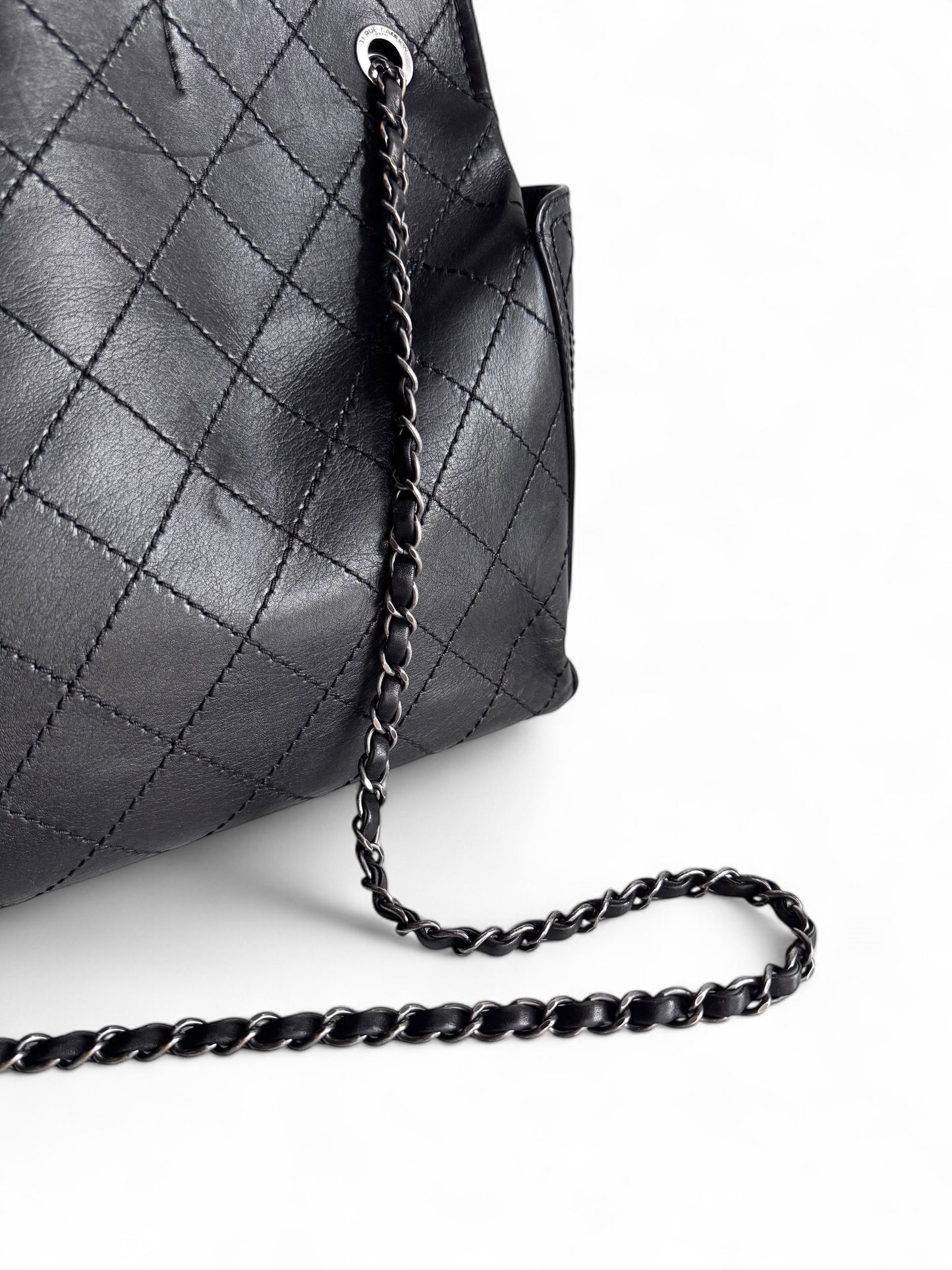 CHANEL
Calfskin CC Pocket Tote