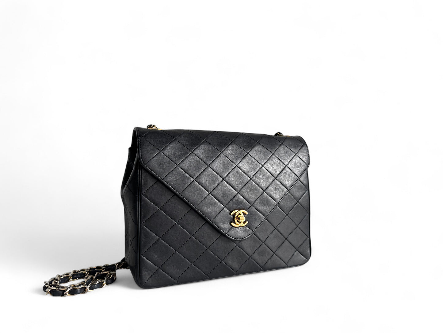 CHANEL Lambskin Diamond Stitch Envelope Single Flap