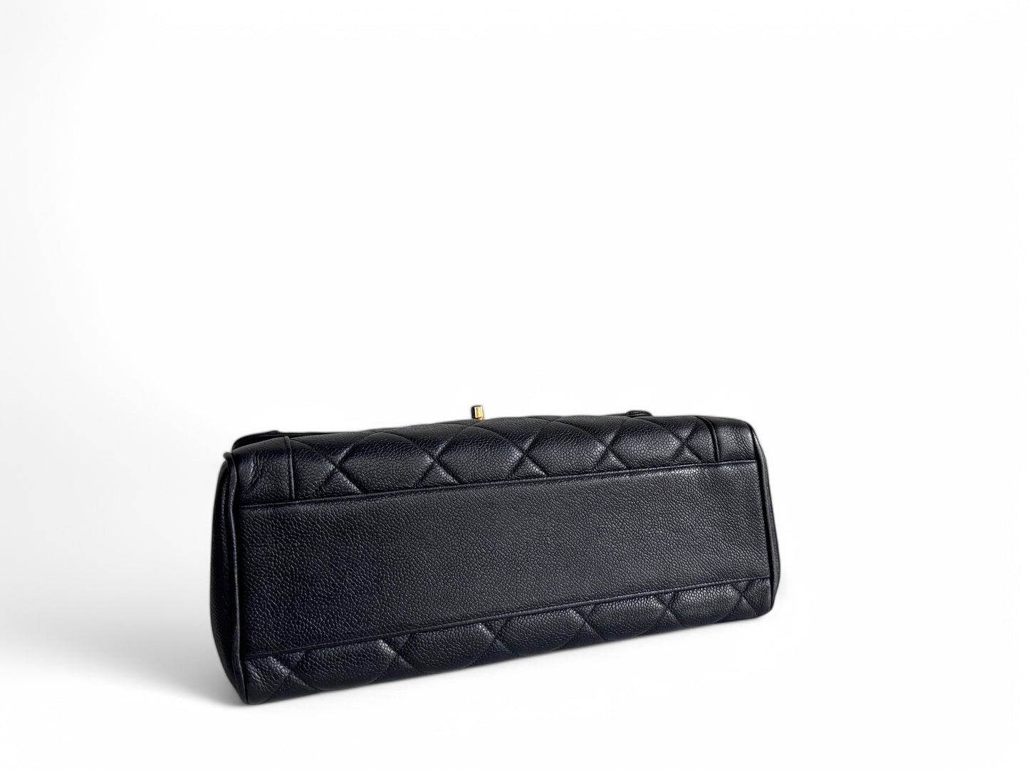 CHANEL Caviar Quilted Jumbo Kelly Flap