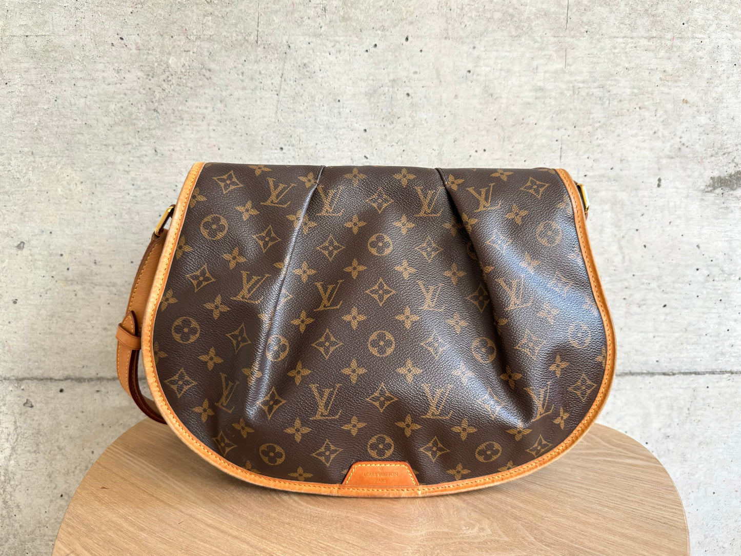 LOUIS VUITTON Monogram Menilmontant