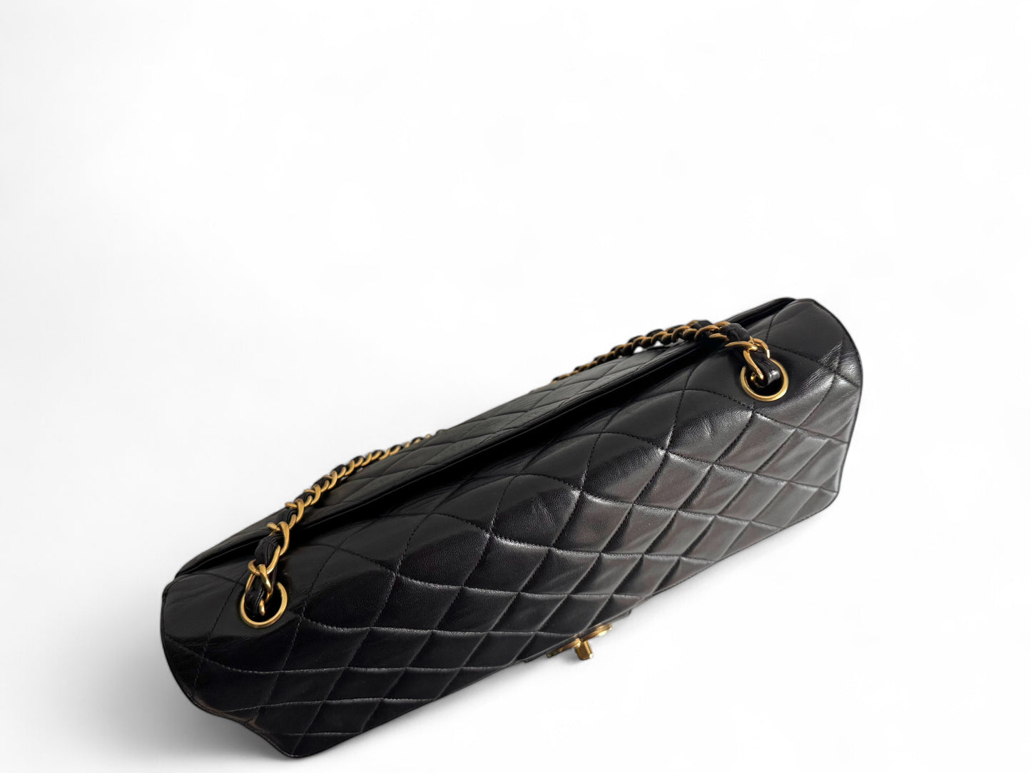 CHANEL Matelasse Lambskin Single Flap Bag
