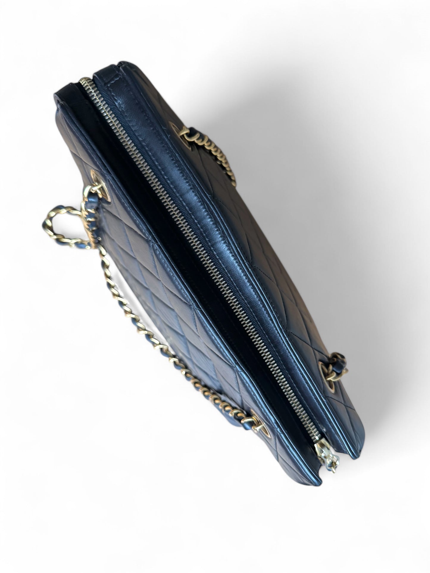 CHANEL Lambskin Quilted Shoulder Bag