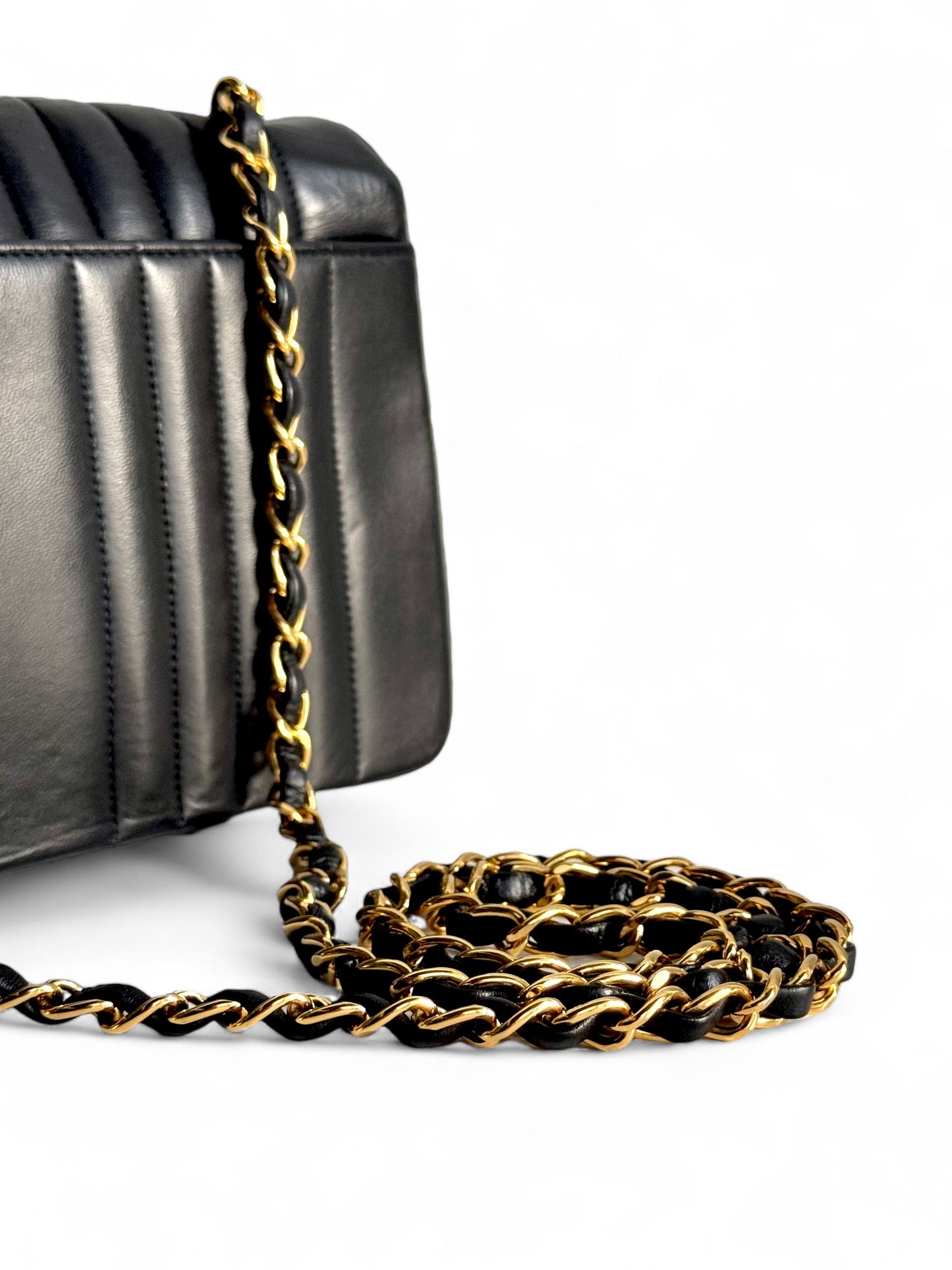 CHANEL Black Vertical Quilt Lambskin Leather Classic Medium Single Flap Bag