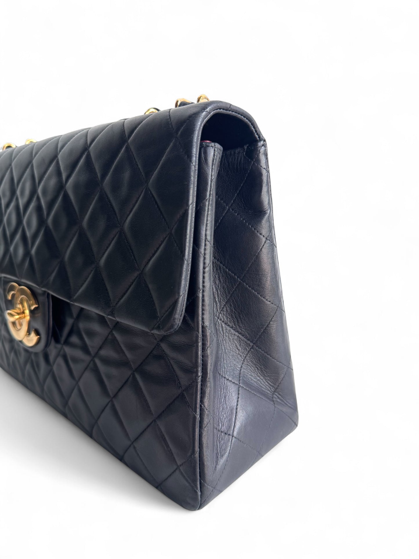 CHANEL Lambskin Quilted XL Jumbo Single Flap