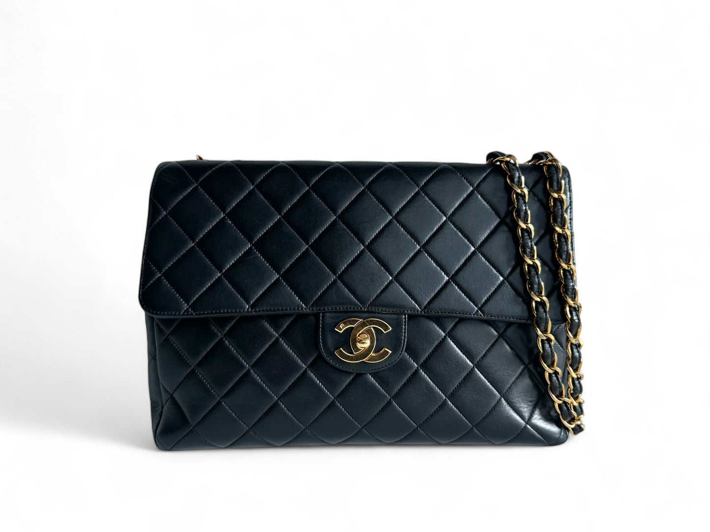 CHANEL Lambskin Quilted Jumbo Single Flap