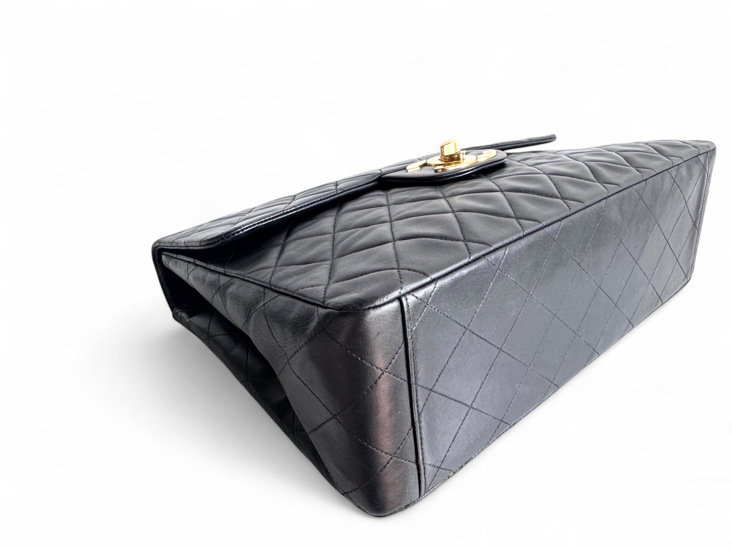 CHANEL Lambskin Quilted XL Jumbo Single Flap