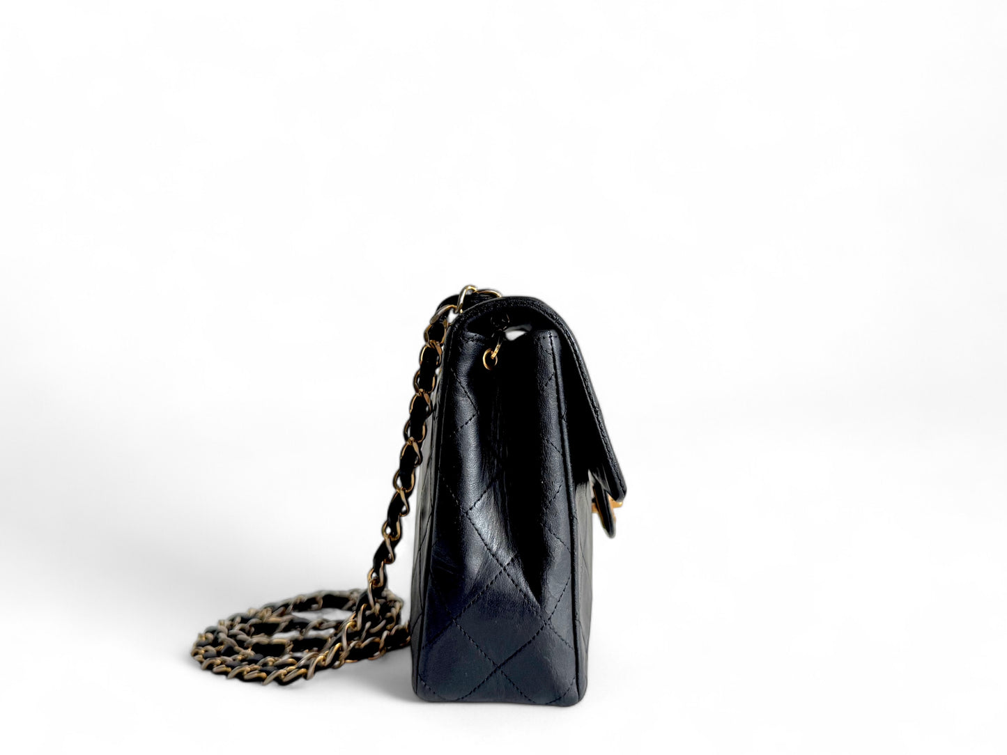 CHANEL Lambskin Quilted Small Single Flap