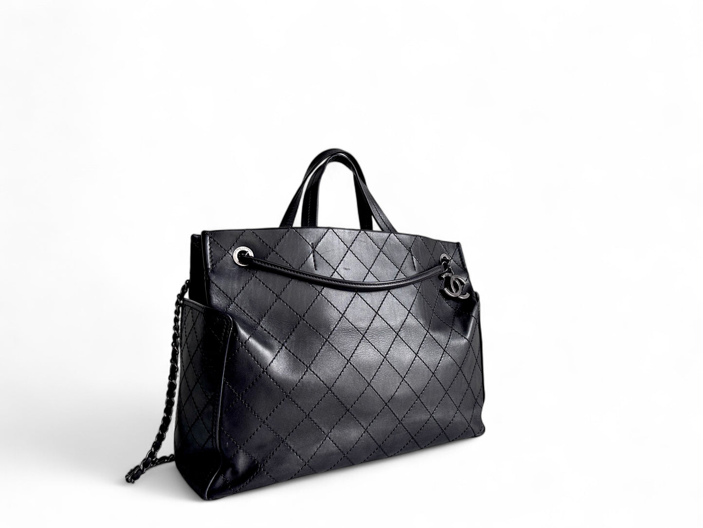 CHANEL
Calfskin CC Pocket Tote