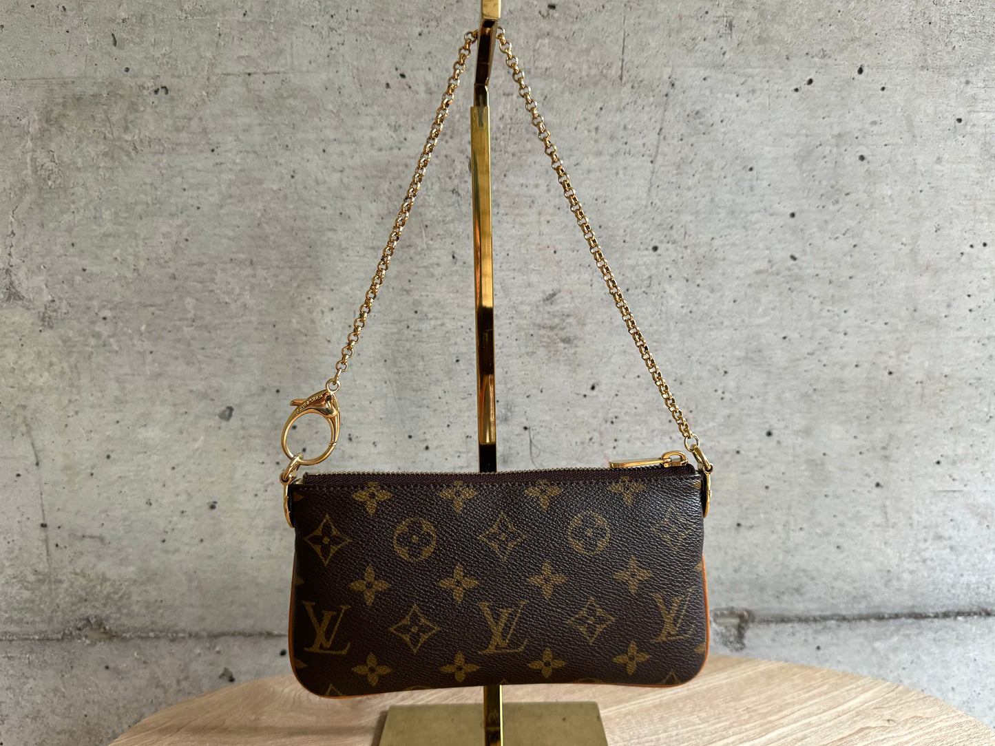 LOUIS VUITTON Monogram Pochette Milla MM