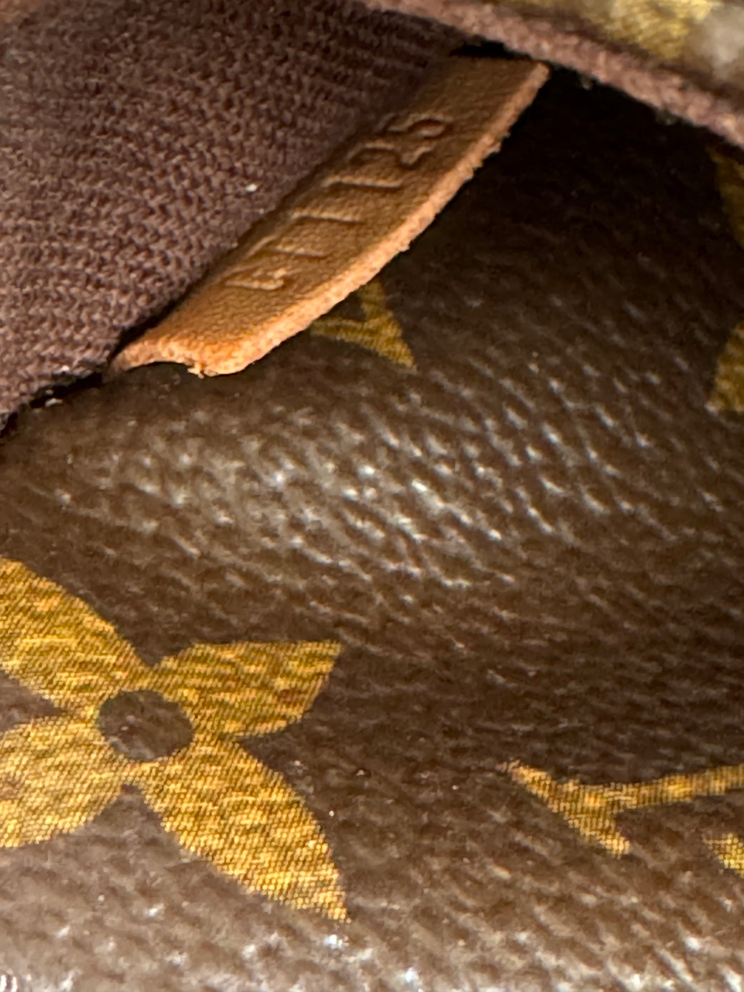 LOUIS VUITTON Monogram Menilmontant