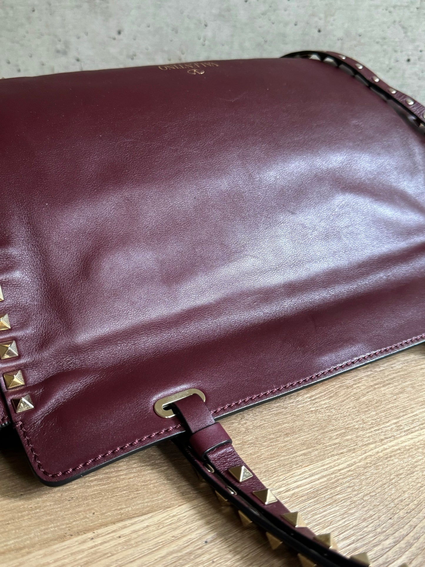VALENTINO GARAVANI Vitello Medium Rockstud Tote