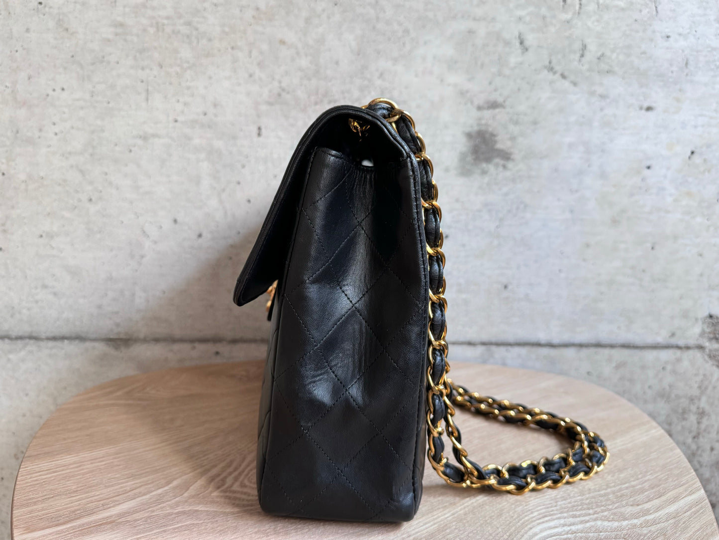 CHANEL Lambskin Quilted Jumbo Single Flap