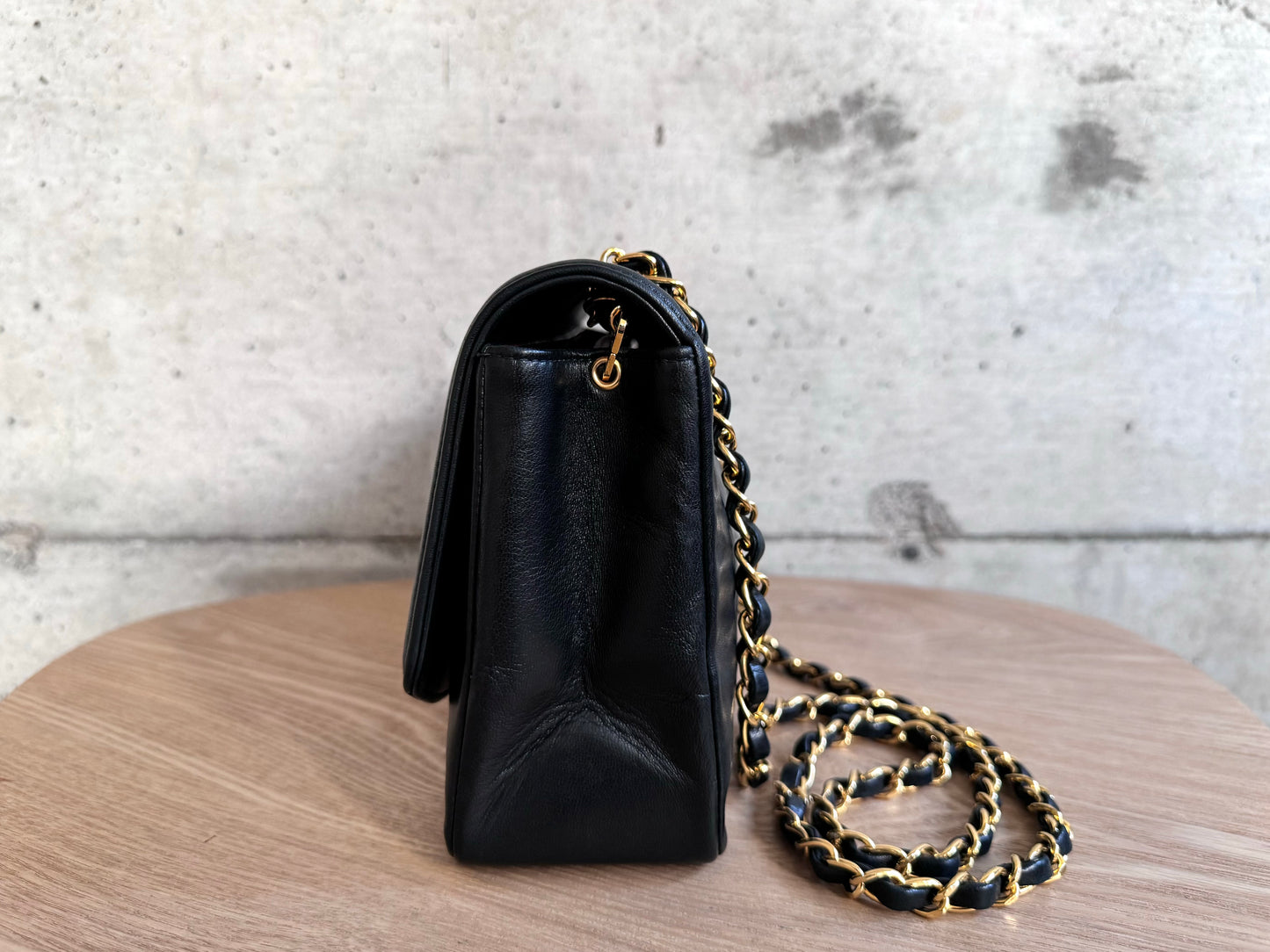 CHANEL Diana Flap Bag Medium