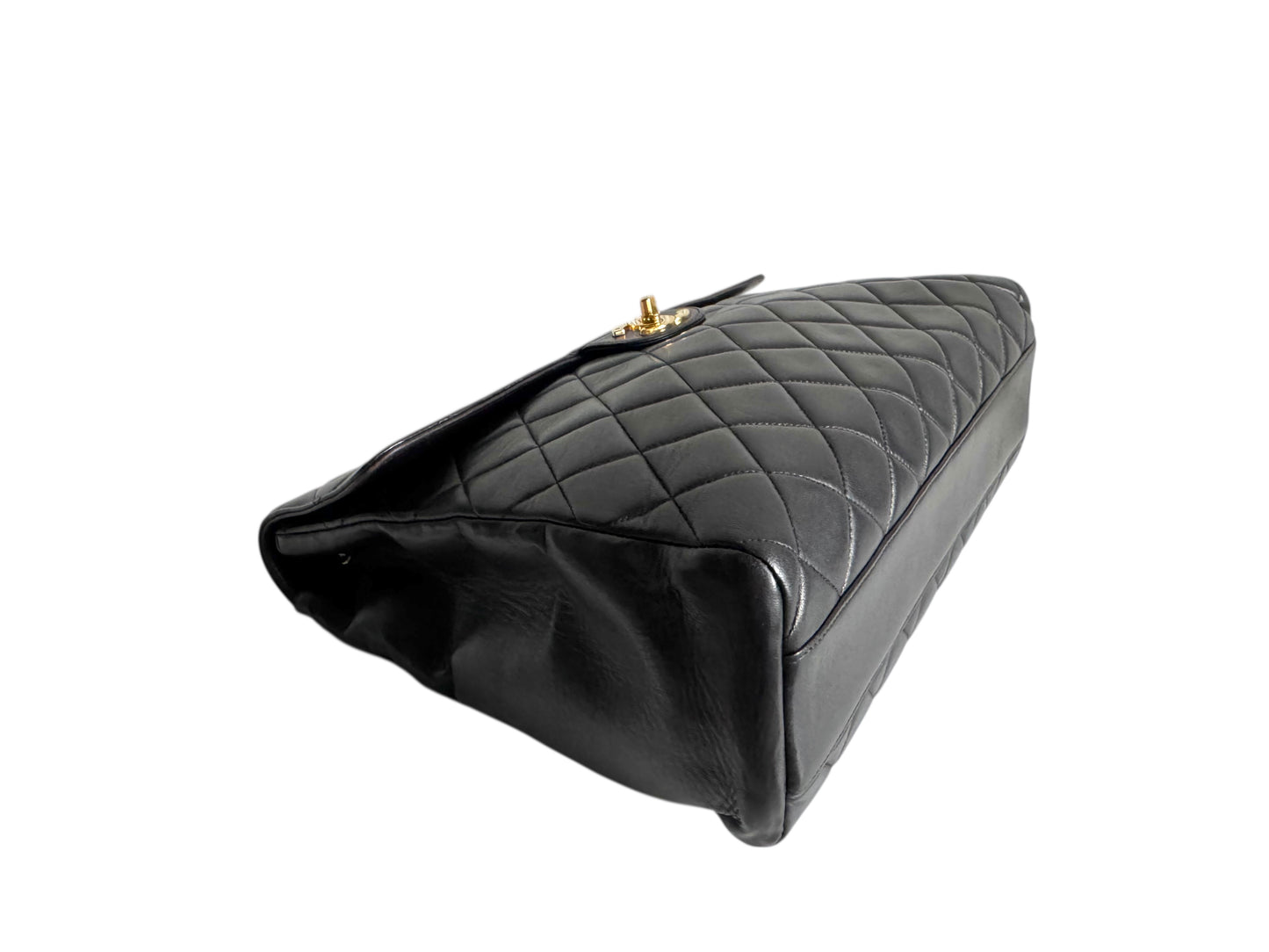 CHANEL Matelasse Lambskin Single Flap Bag