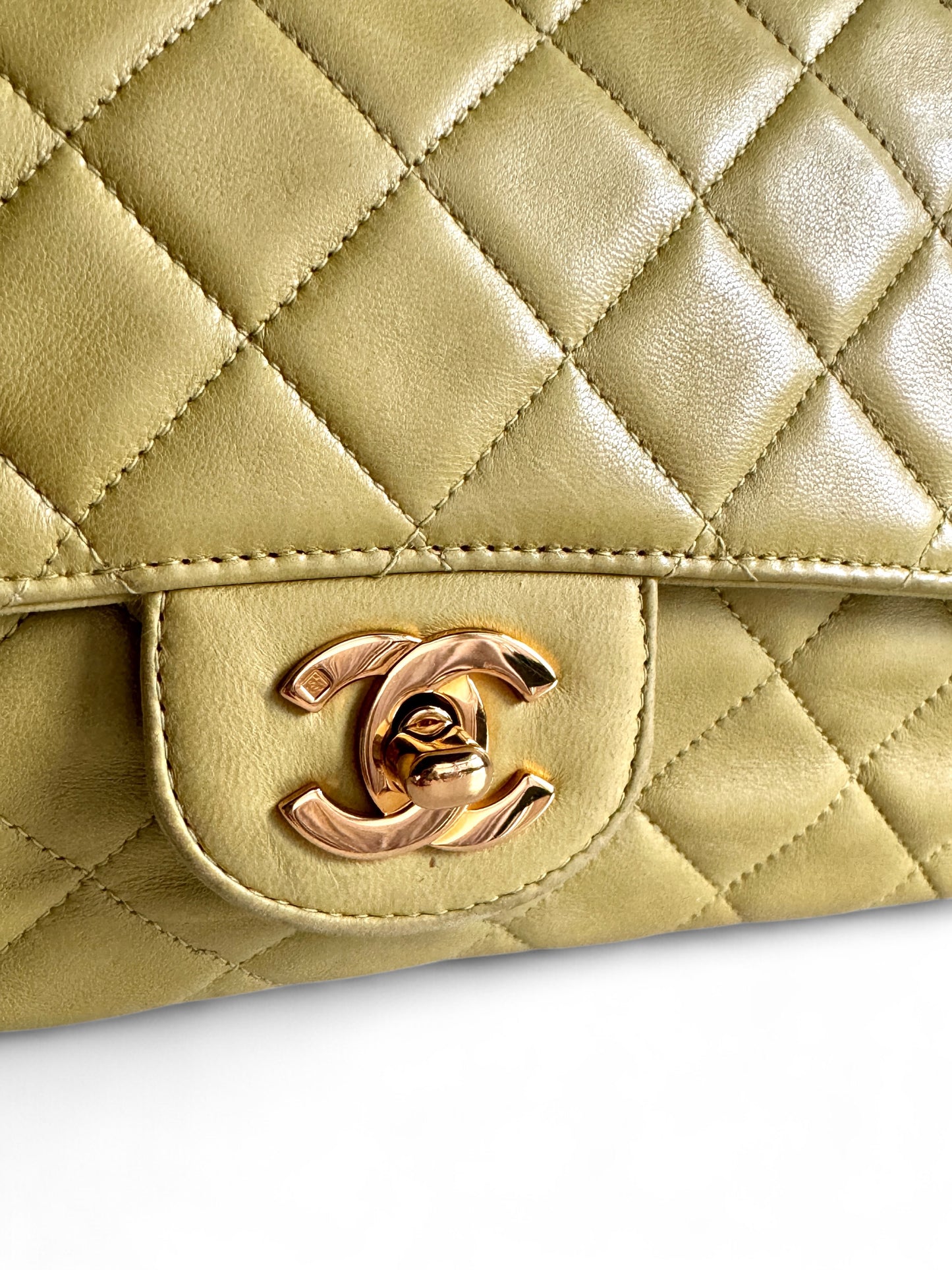 CHANEL Lambskin Classic Single Flap