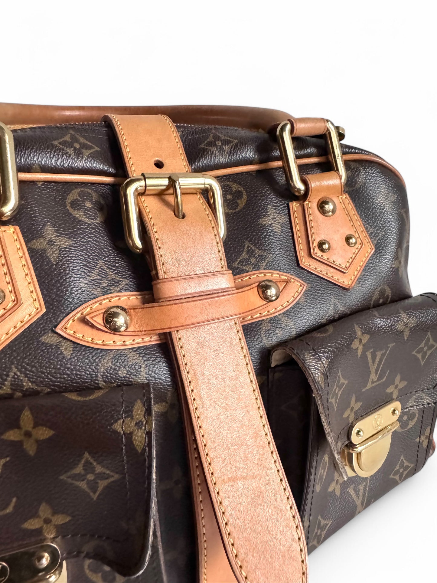LOUIS VUITTON Monogram Manhattan GM