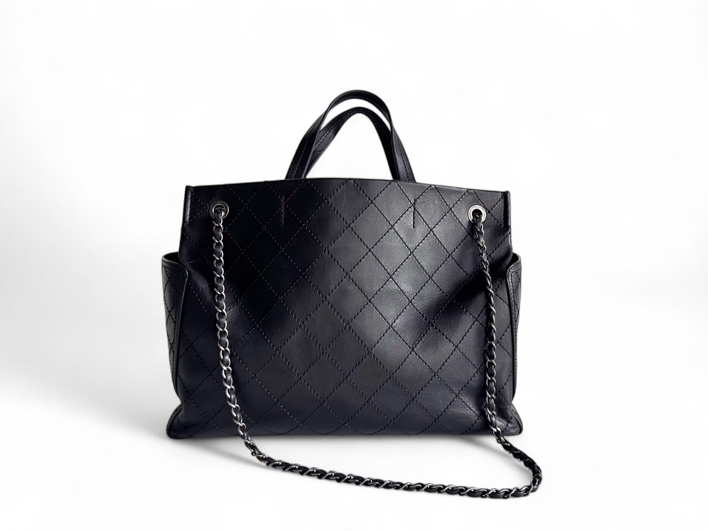 CHANEL
Calfskin CC Pocket Tote