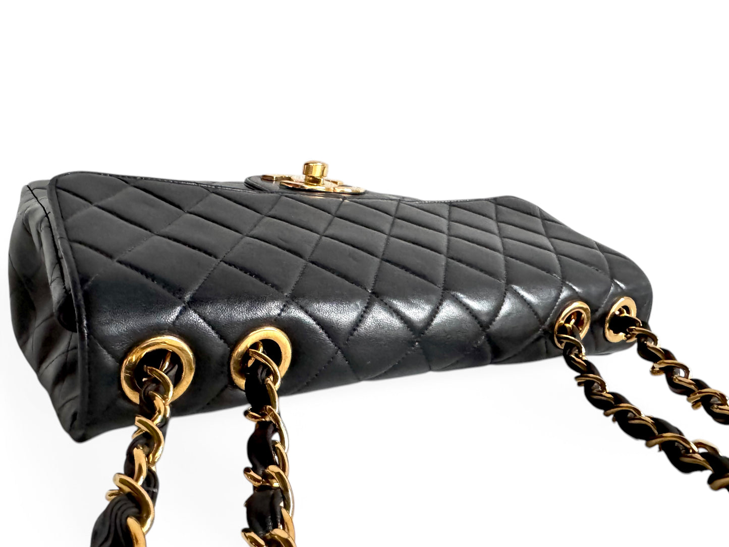 CHANEL Classic Maxi Lambskin Leather Flap Bag