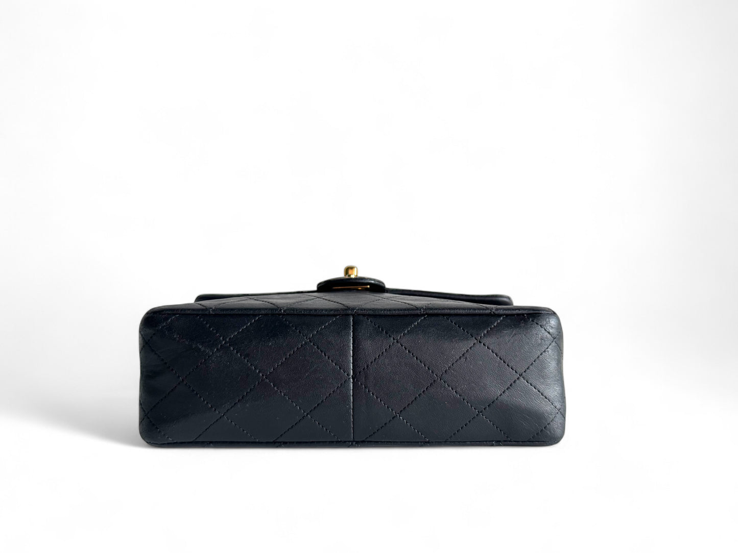 CHANEL Lambskin Quilted Small Single Flap