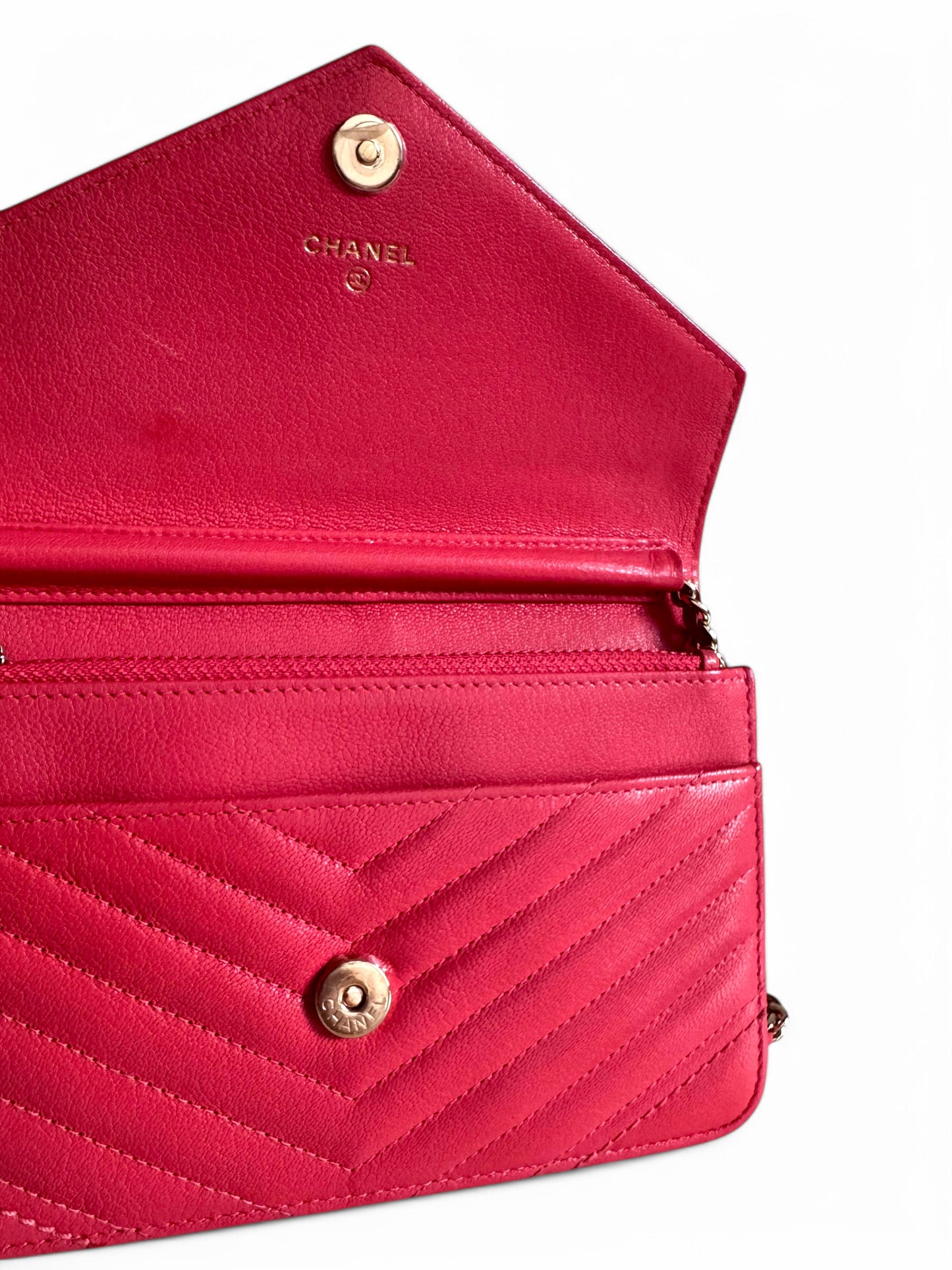 Chanel Chevron Statement Wallet On Chain