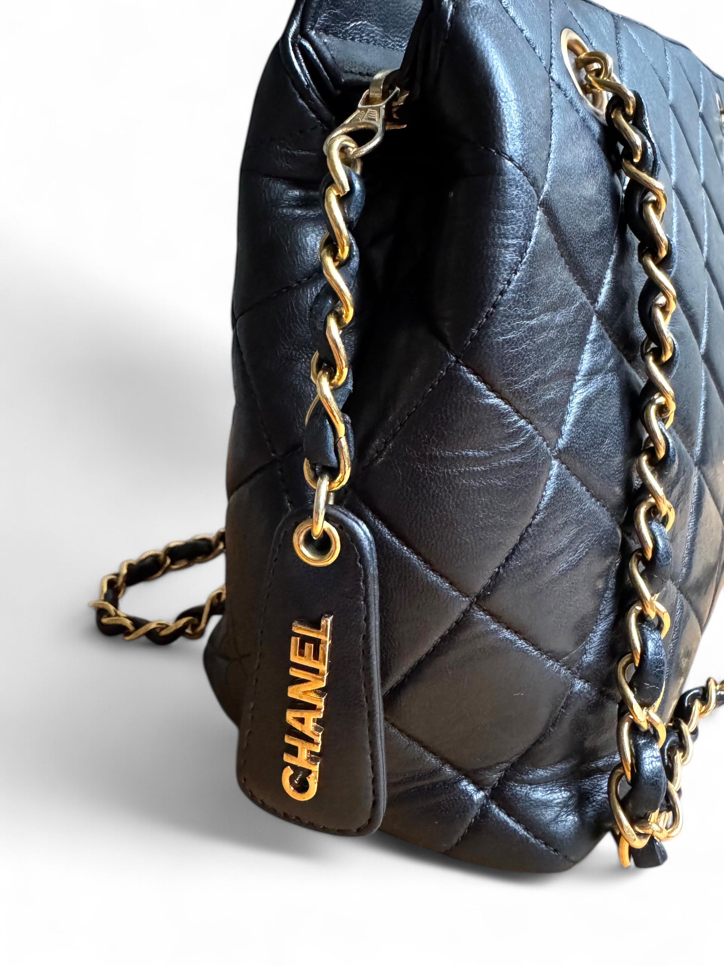 CHANEL Lambskin Quilted Shoulder Bag