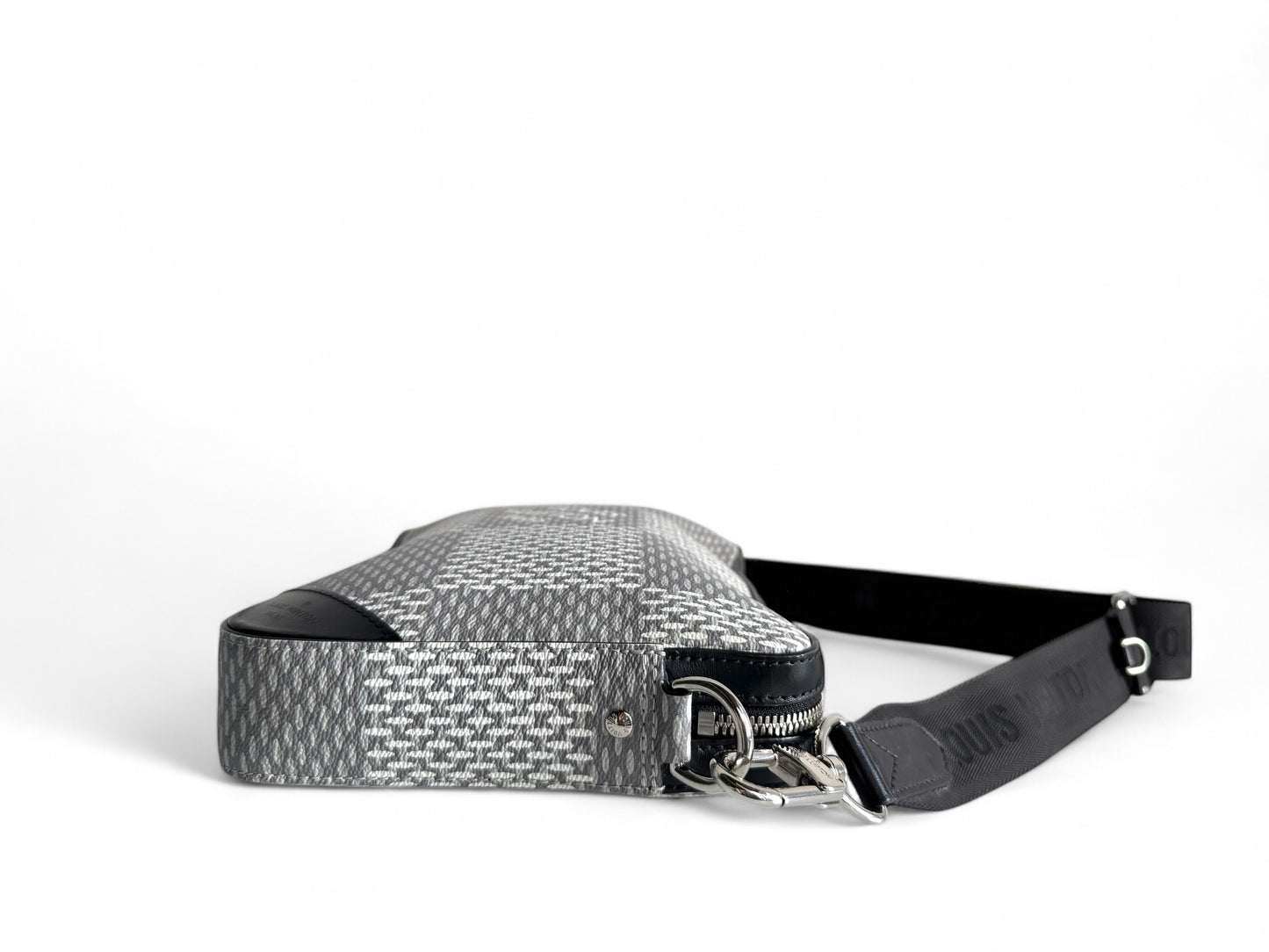LOUIS VUITTON Damier Graphite 3D Trio Messenger Bag