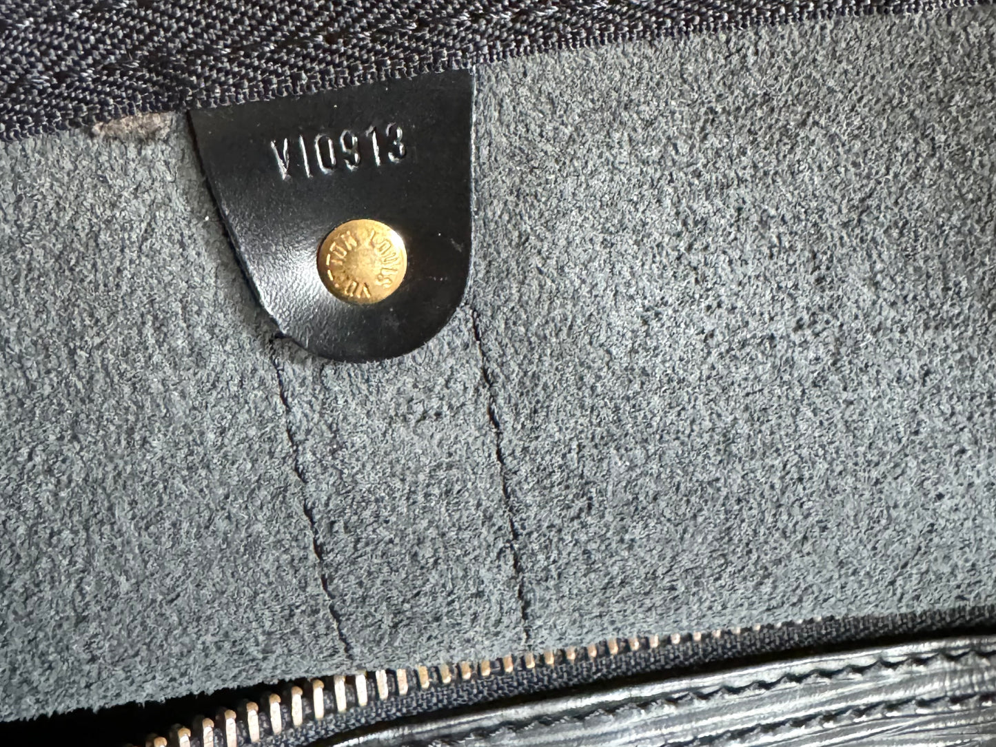 LOUIS VUITTON Epi Keepall 50 Black