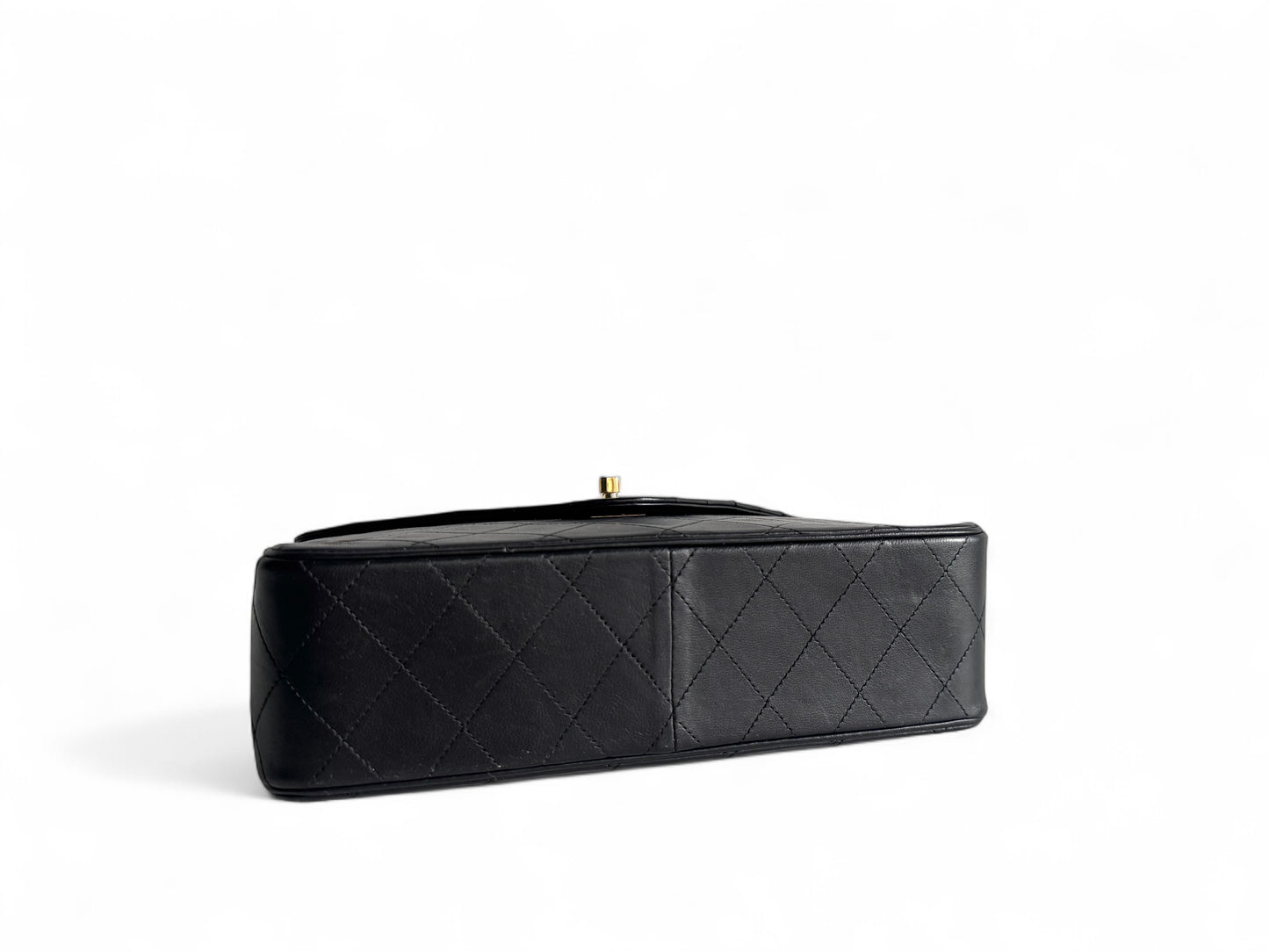 CHANEL Lambskin Diamond Stitch Envelope Single Flap