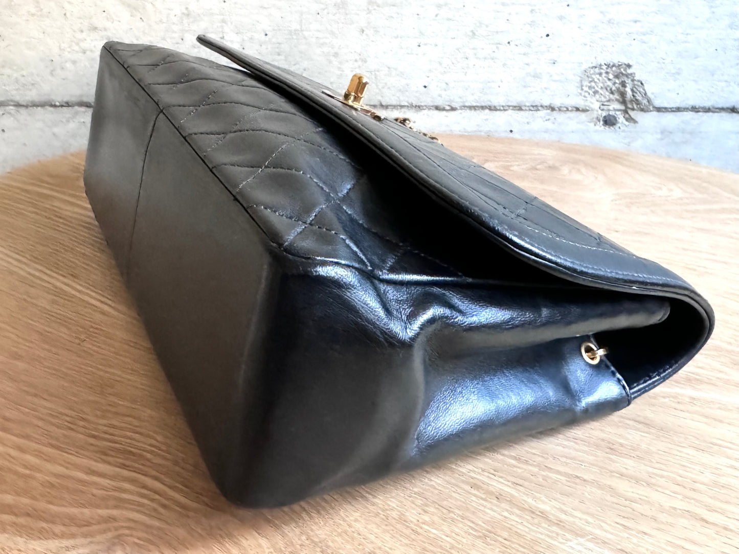 CHANEL Lambskin Quilted Medium Single Flap