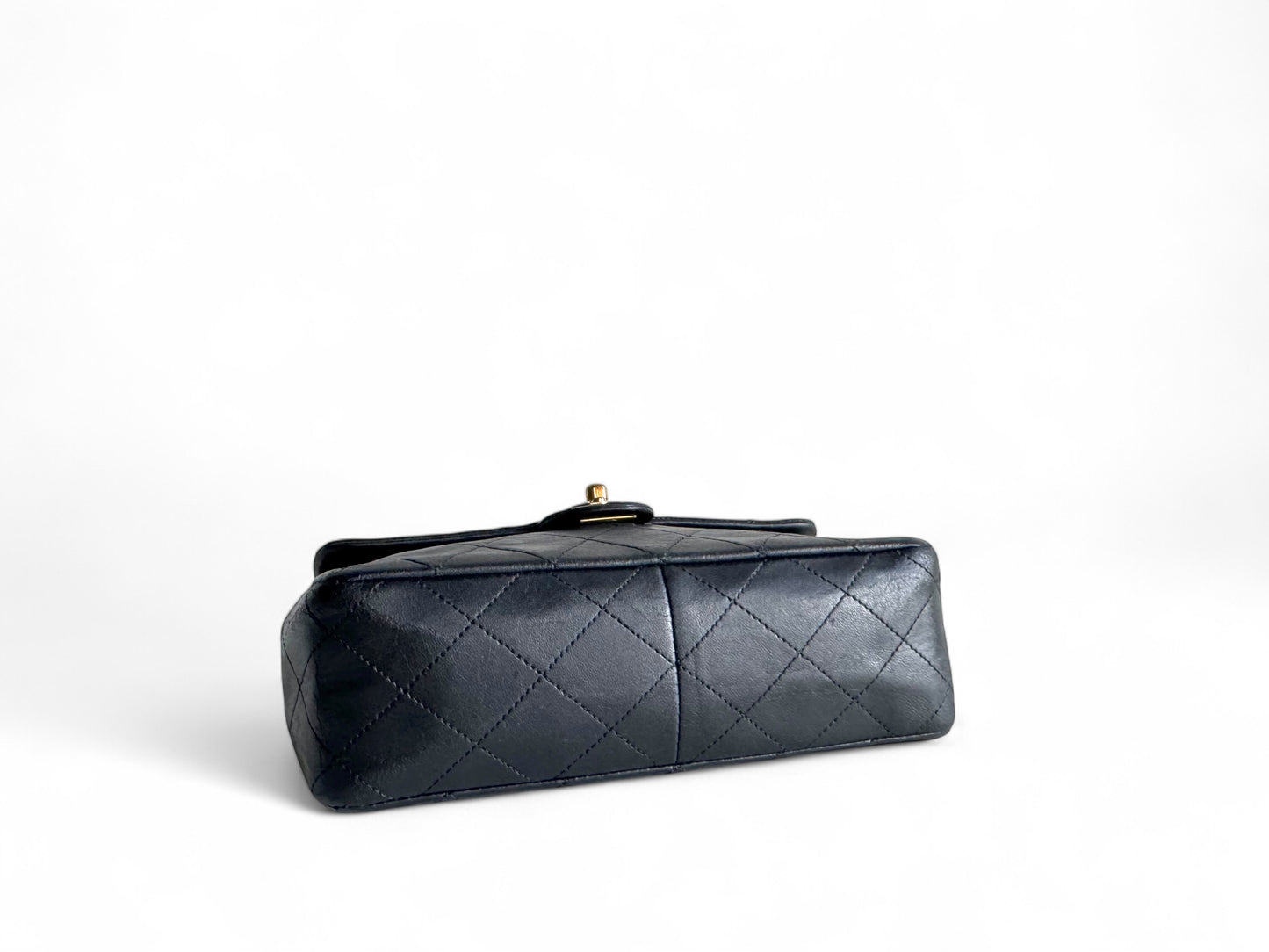 CHANEL Lambskin Quilted Small Single Flap