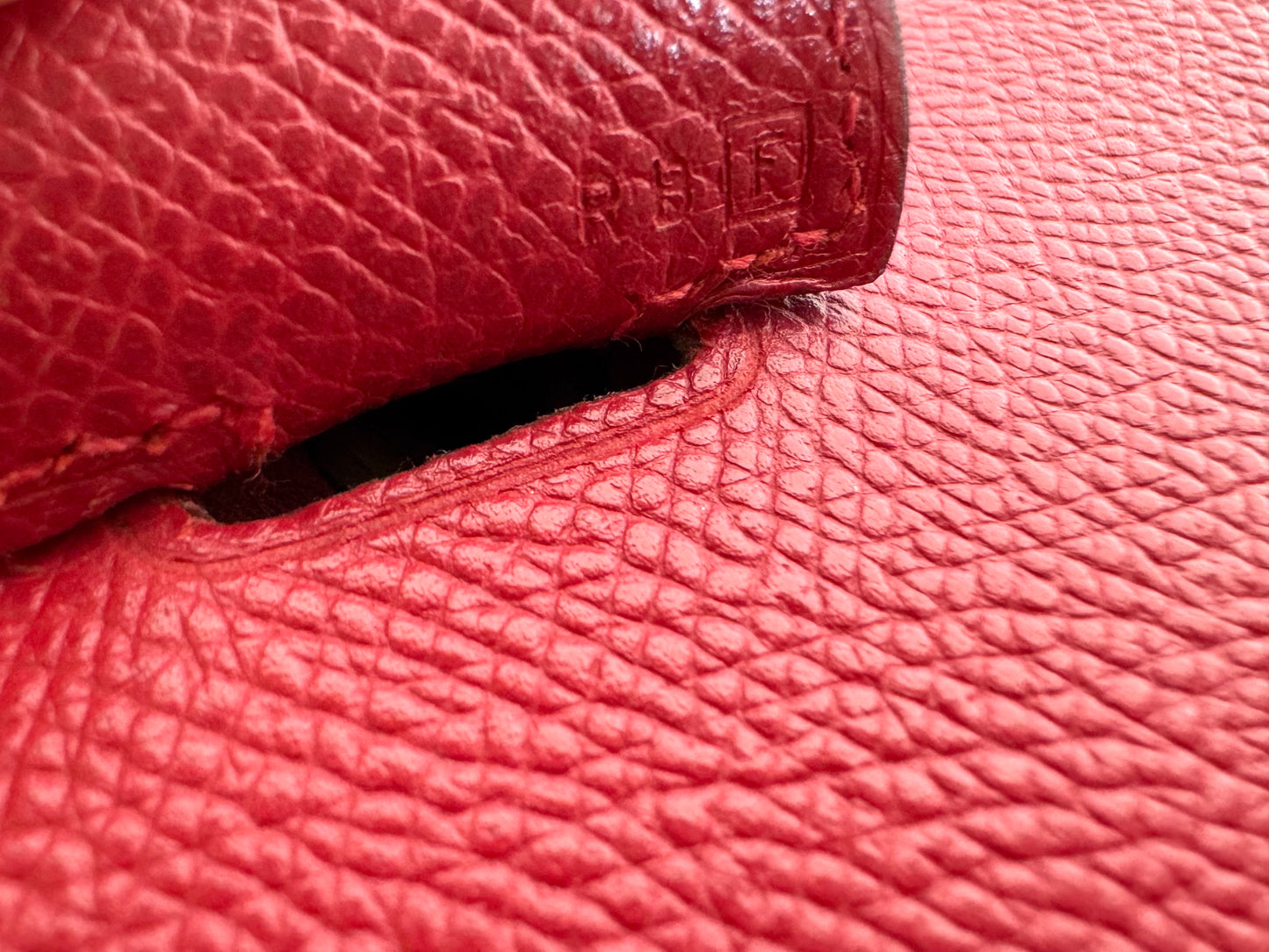 HERMES Courchevel Evelyne GM Rouge