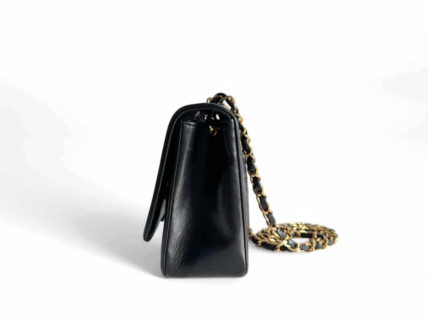 CHANEL Classic Lambskin Single Flap