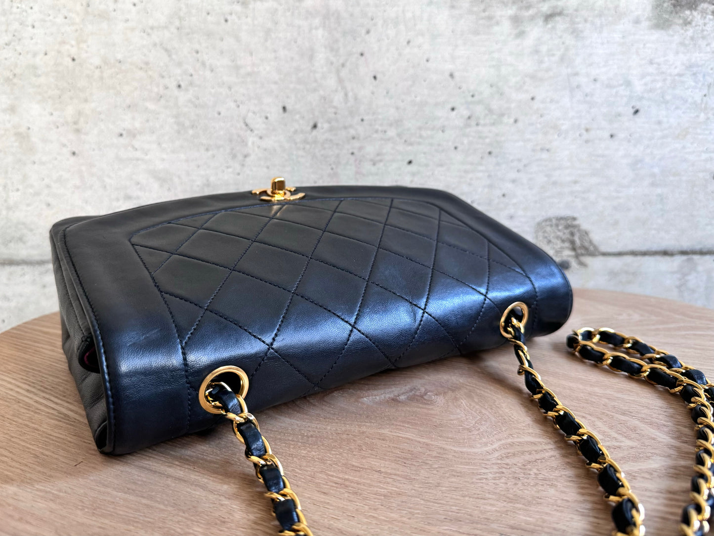 CHANEL Diana Flap Bag Medium