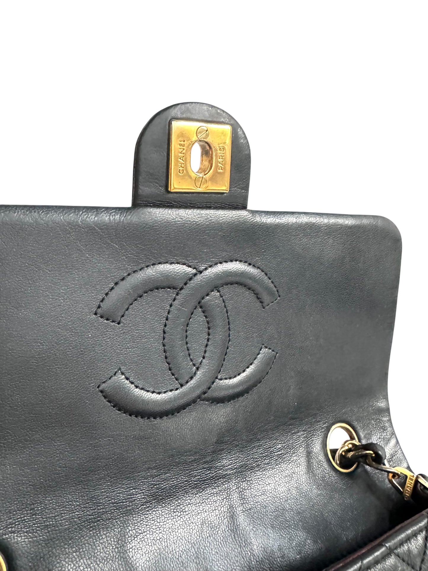 CHANEL Lambskin Quilted Small Single Flap