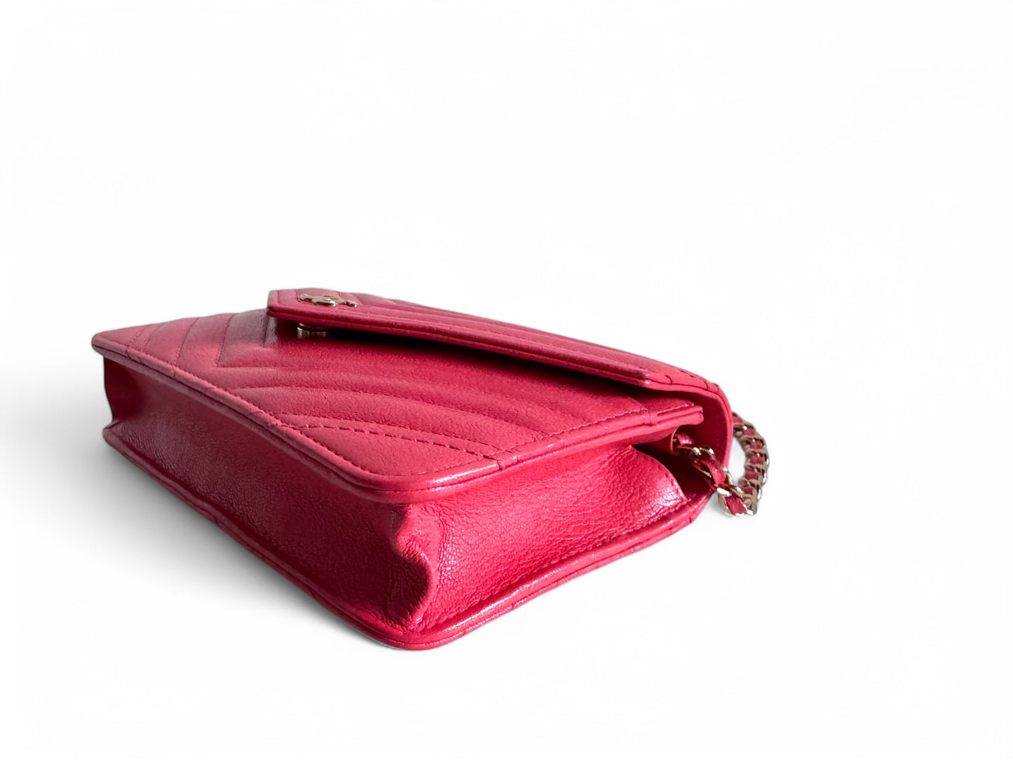 Chanel Chevron Statement Wallet On Chain