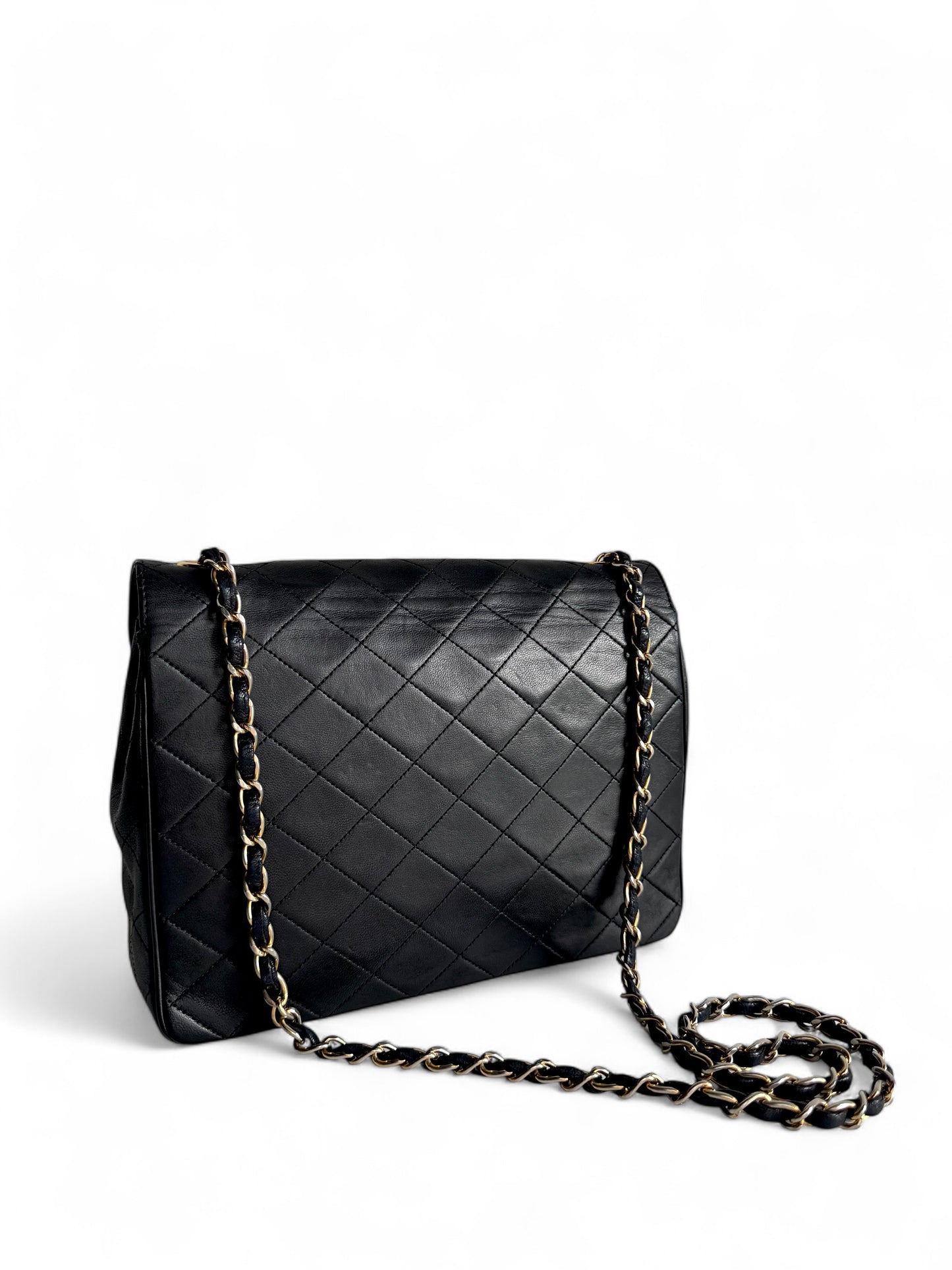 CHANEL Lambskin Diamond Stitch Envelope Single Flap
