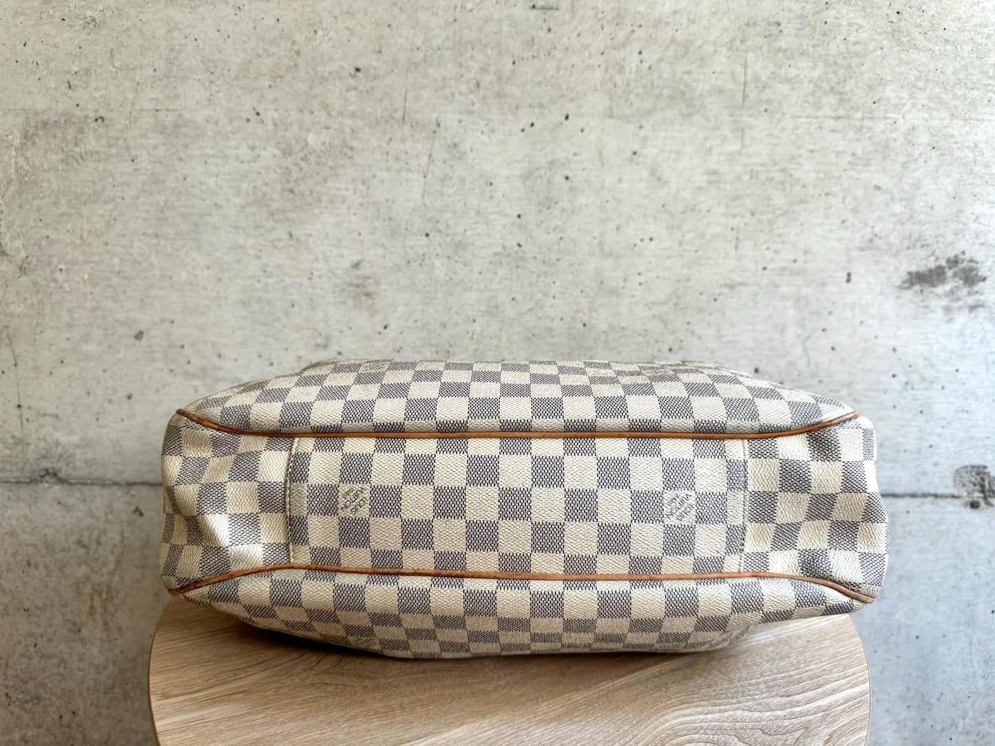 LOUIS VUITTON Damier Azur Evora MM