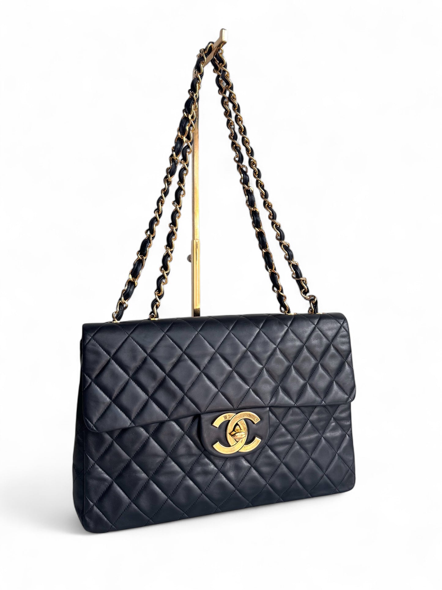 CHANEL Lambskin Quilted XL Jumbo Single Flap