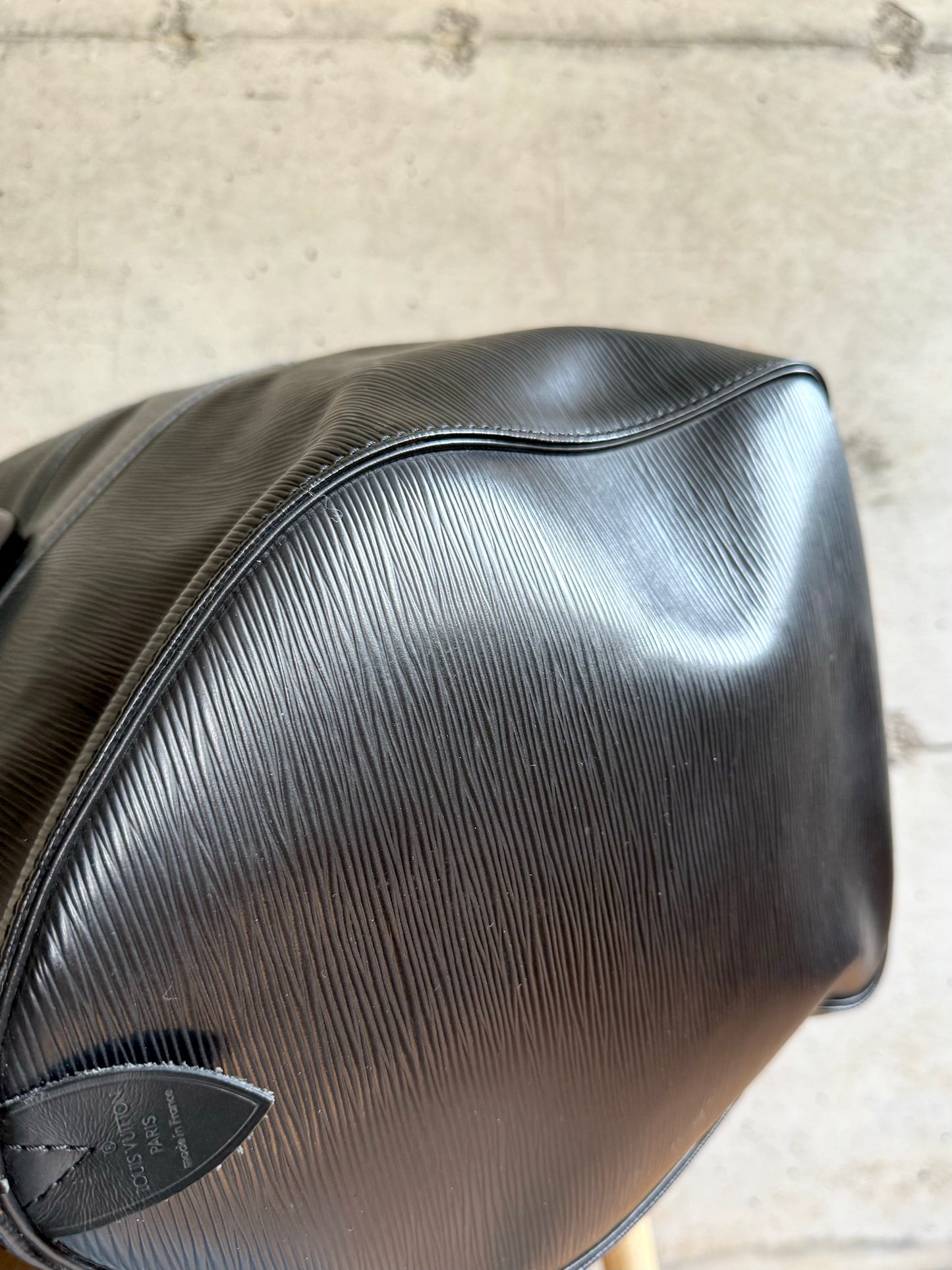 LOUIS VUITTON Epi Keepall 50 Black