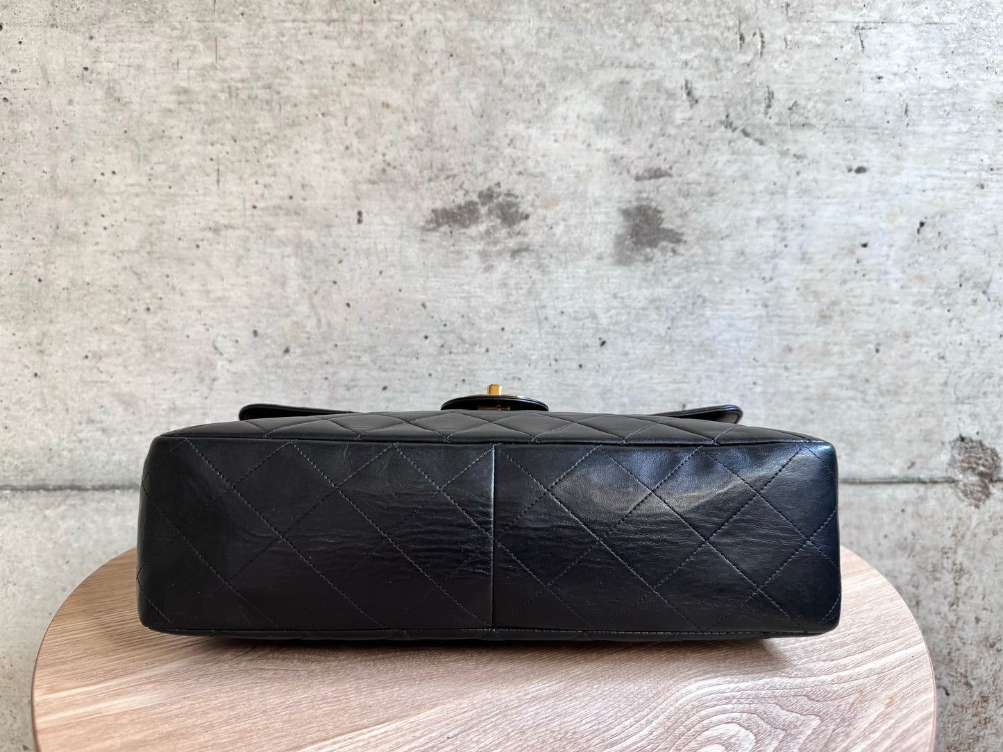 CHANEL Lambskin Quilted Jumbo Single Flap